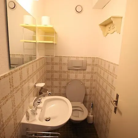 Apartment New Renovated In Center Of