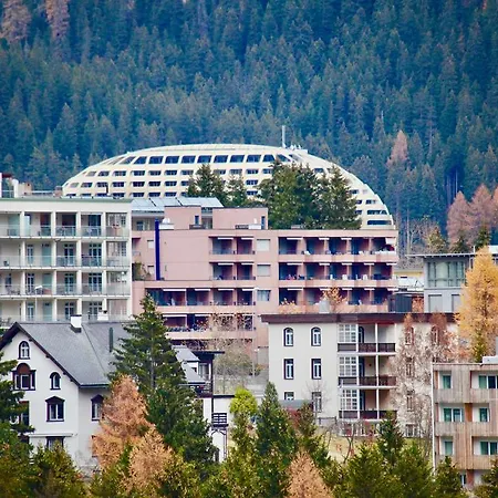 New Renovated In Center Of Davos