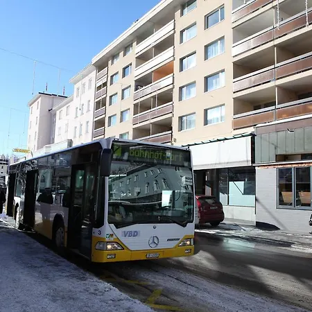 公寓 New Renovated In Center Of *