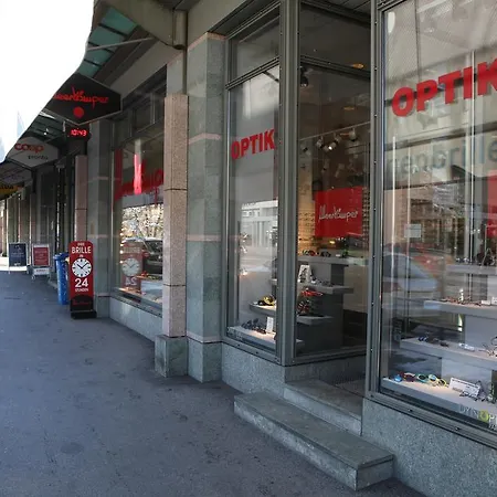 New Renovated In Center Of 达沃斯