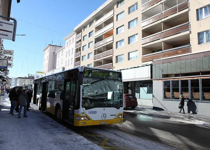 شقة New Renovated In Center Of *