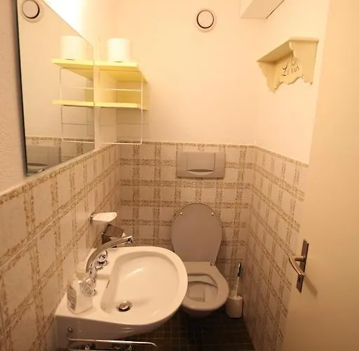 شقة New Renovated In Center Of