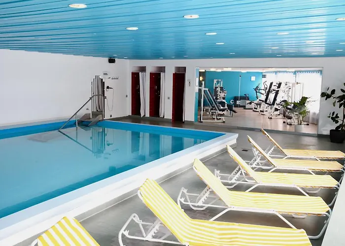 شقة New Renovated In Center Of *