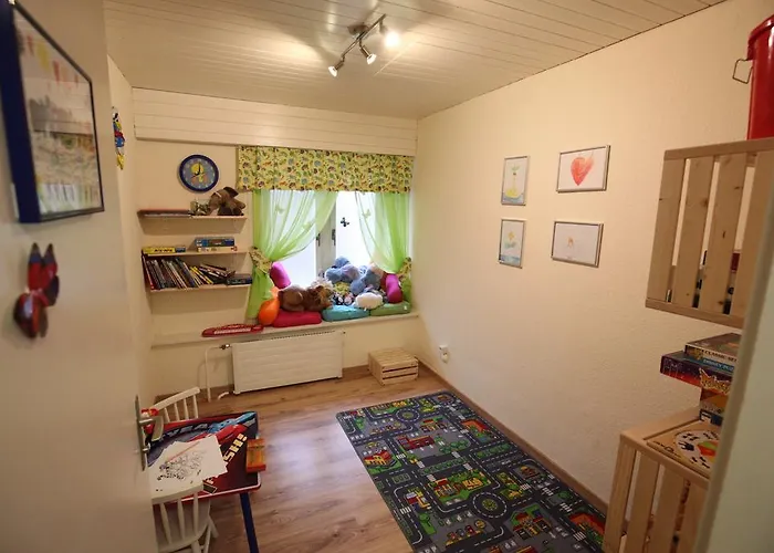 شقة New Renovated In Center Of *