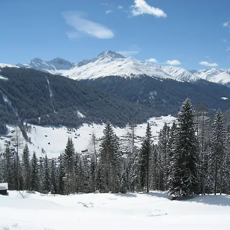 New Renovated In Center Of Νταβός